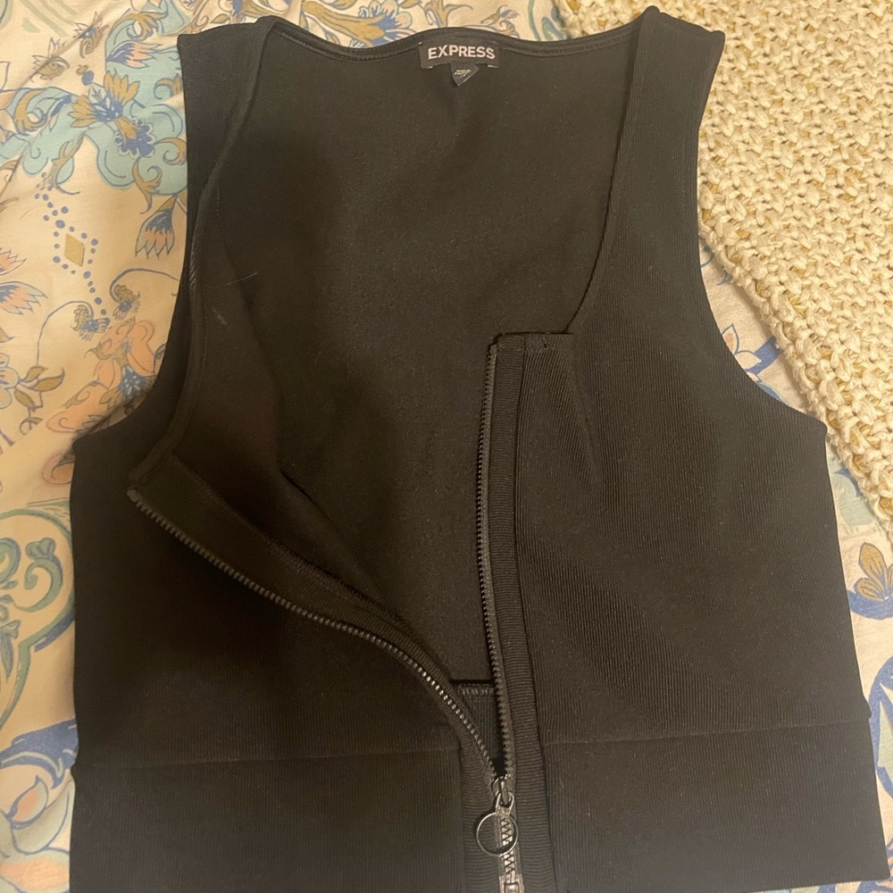 Express shirt with zipper